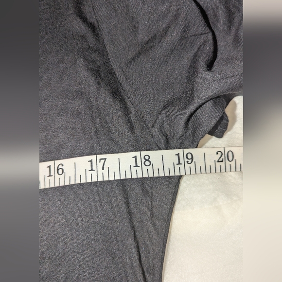 MARILYN MONROE SILVER STUDDED FACE SHORT SLEEVE T SHIRT BLACK NIP - Picture 3 of 5